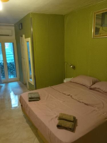 Studio apartment in the historic center