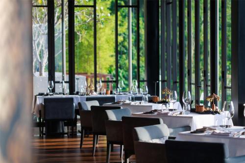 Conrad Koh Samuiにあるレストランまたは飲食店