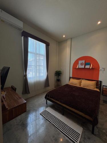 Postel nebo postele na pokoji v ubytování BRICK HOUSE - Unique & Central