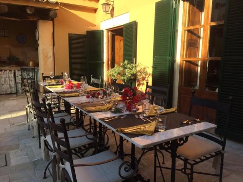 Restoran atau tempat lain untuk makan di Petit Hotel Alaro
