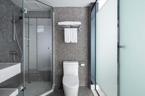 Bagno di Min Xiangmi Design Residence (Sanya Bay Phoenix International Airport Store)