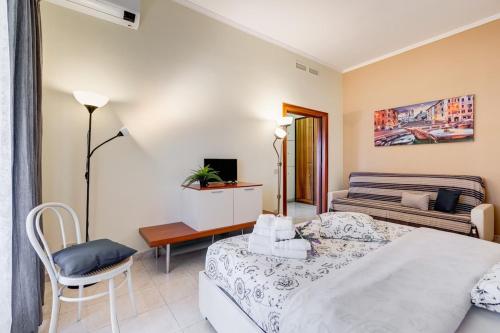 Karolina's Home, 2-BDR at Vatican