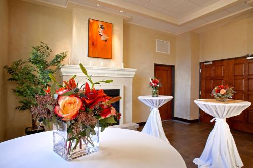 Zdjęcie z galerii obiektu Drury Plaza Hotel in Santa Fe w mieście Santa Fe