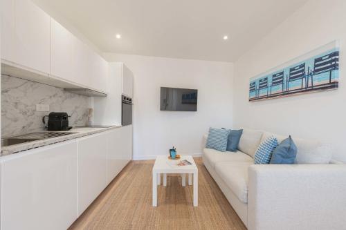 Cannes 1-Br Apartment Near the City Center