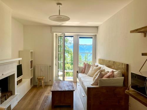 Χώρος καθιστικού στο Appartamento Elegante con Servizi in oasi verde