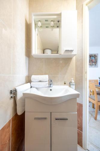 Apartments Josip II