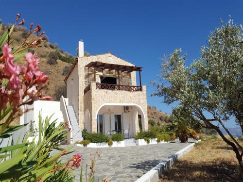 Villa in Agia Galini with Pool Views