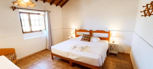 Charming Duplex Cottage with Mezanine & Pool - Casa 3