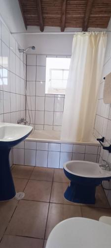 Cottage with Queen Bed & Pool - Casa 4