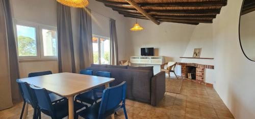 Detached Countryside Cottage with Private Balcony - Casa 5
