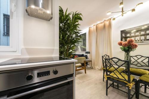 Executive Stylish - 2BD 2BTH - Salamanca