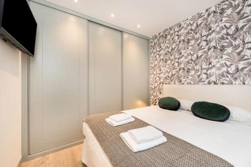 Executive Stylish - 2BD 2BTH - Salamanca