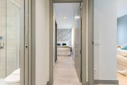 Executive Stylish - 2BD 2BTH - Salamanca
