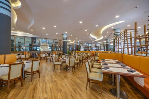 Restaurace v ubytování VONRESORT Golden Coast & Aqua - Kids Concept-Ultra All Inclusive
