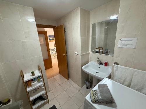 Apartamento en Centro Alicante junto al Mercado con terraza By Turihome