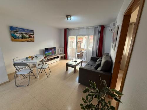 Apartamento en Centro Alicante junto al Mercado con terraza By Turihome
