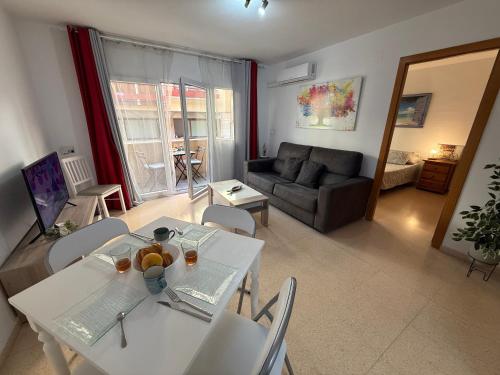 Apartamento en Centro Alicante junto al Mercado con terraza By Turihome