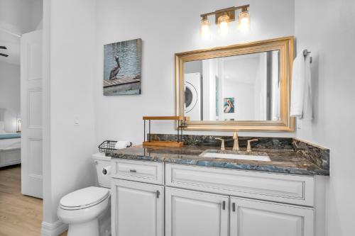 Koupelna v ubytování Harbor Place Boathouse BRAND NEW