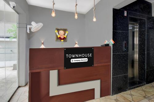 Сертификат, награда, вывеска или другой документ, выставленный в Townhouse Sapphire Star Chappan Market