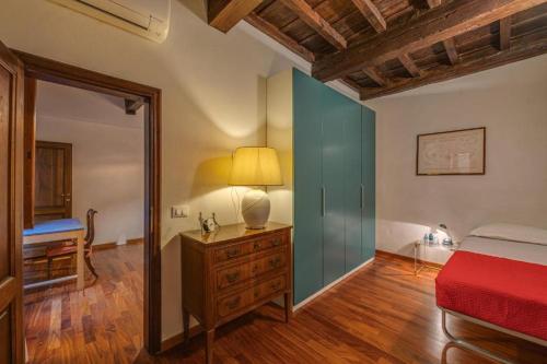 Appartamento-Via dei Pilastri 32