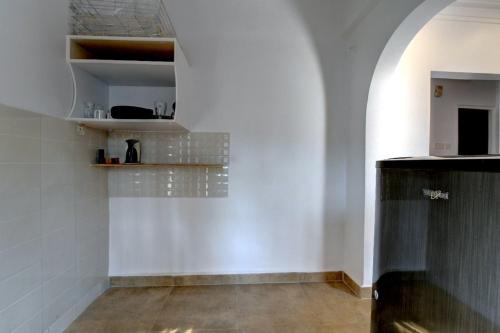 Una cocina o zona de cocina en Beach apartment candolim