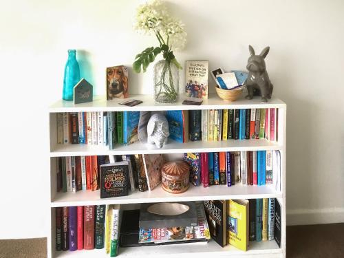 Perpustakaan di rumah percutian