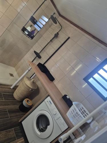 Un baño de Au Pied des Sources by K
