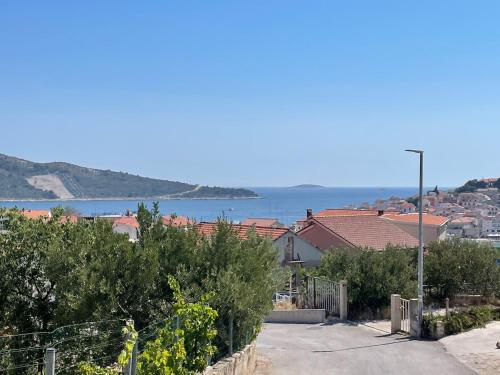 Sea Aldebaran Apartment with terrace and sea view