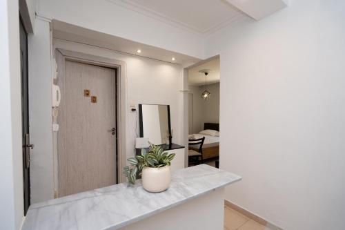 Ένα μπάνιο στο MarinTheo House