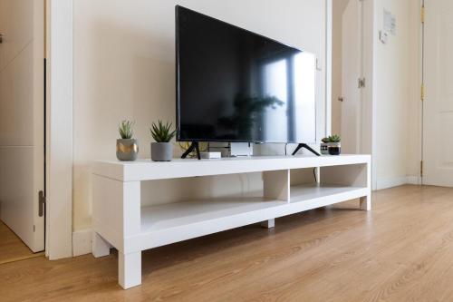 Sarria 24 Bajo by JD Apartment Management