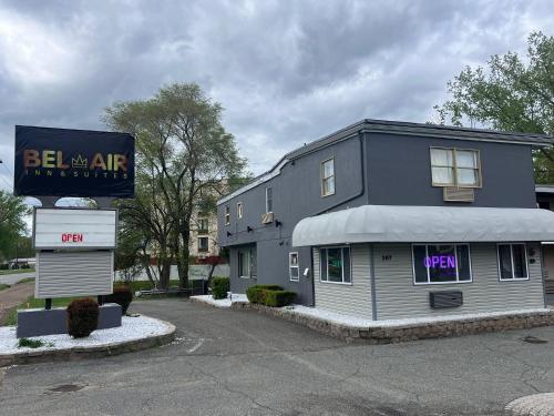 Gallery image of Bel Air Inn in West Springfield
