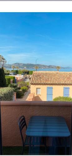 Appartement classé 3 étoiles face à la plage de la Nartelle avec place de parking privative