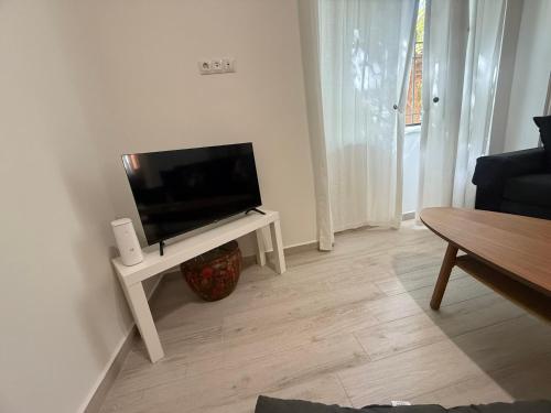 Elegant flat with garden an urban oasis in Athens