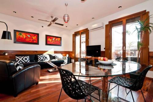 Tigerwood apartment. Newly renovated