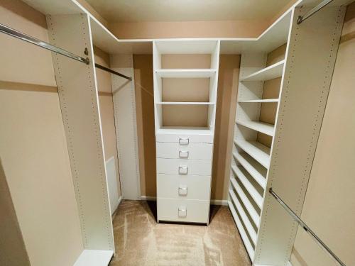 Φωτογραφία από το άλμπουμ του Firstfloor Comfort 2br2ba Contact Us Discount σε Elkins Park Gardens
