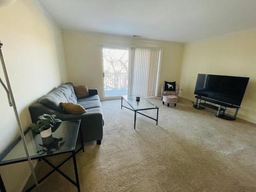 Fotografie z fotogalerie ubytování Charming 2br 2b In Elkins Park, Parking, Pool v destinaci Filadelfie