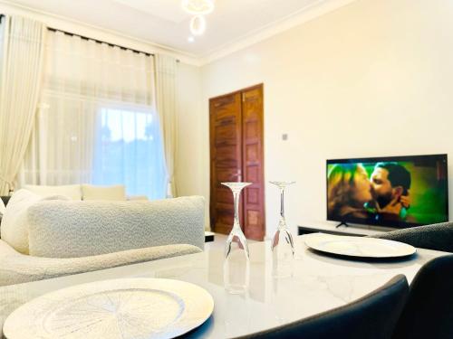 May Homesにあるテレビまたはエンターテインメントセンター