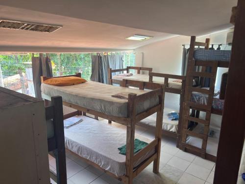 Χώρος καθιστικού στο La Casita Hostel Praia do Forte Bahia