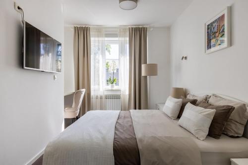 White Zagreb Apartment