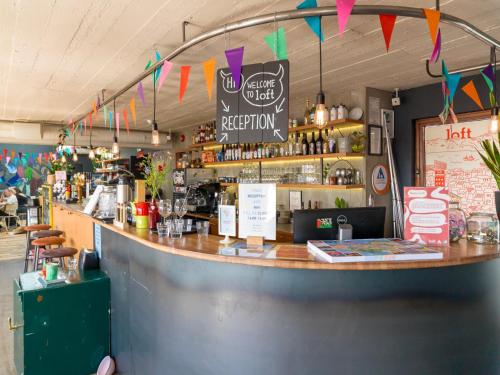 Bebidas en Loft - HI Eco Hostel