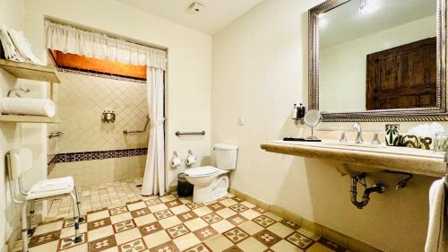 Bilik mandi di Hotel Casa Primavera Boutique & Spa