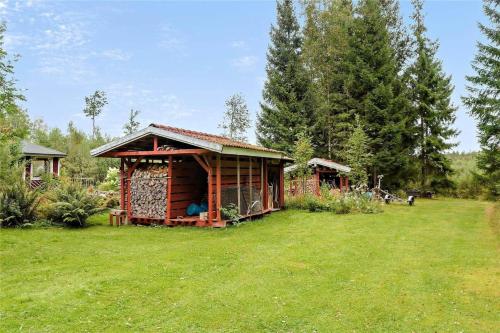 Taman di luar KRO431-Lidhult-Odensjoe-Torsborg-1