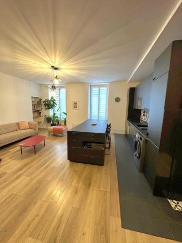 Heart of Nice Beautiful apartment 3 bedrooms