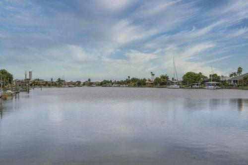 a large body of water with boats in it at The Seaside Retreat, FREE heated pool in Apollo Beach