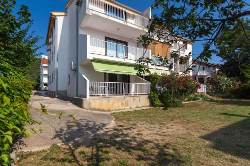 Apartments with parking space Punat, Krk - 24857