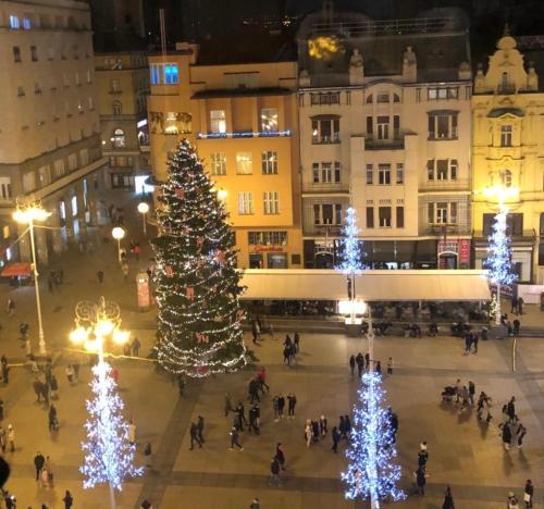 Επισκέπτες που μένουν στο Main Square Dream Apartment