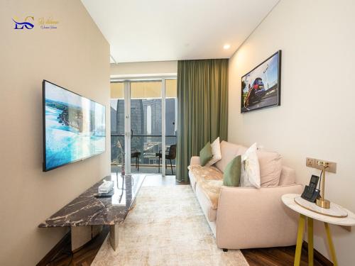 Le Chateau Vacation Homes,Fashion Avenue Residence
