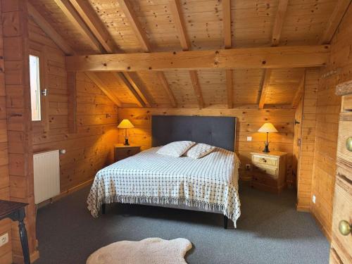 Postel nebo postele na pokoji v ubytování Chalet typique 5 chambres pour 10 personnes avec Wi-Fi et terrasse - FR-1-572-303