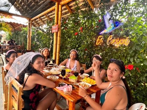 Huéspedes de PiscinaCascolHostal
