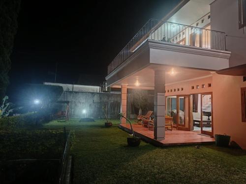 Jardín al aire libre en Villa Sulthon